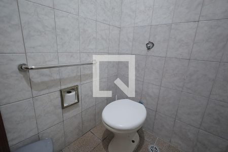 Banheiro 1 de casa à venda com 3 quartos, 142m² em Utinga, Santo André