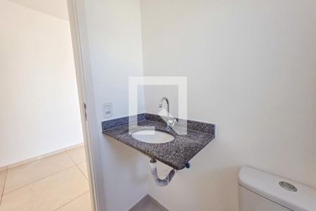 Banheiro de apartamento para alugar com 2 quartos, 55m² em Jardim, Santo André