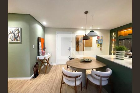 Apartamento à venda com 2 quartos, 65m² em Centro, Novo Hamburgo