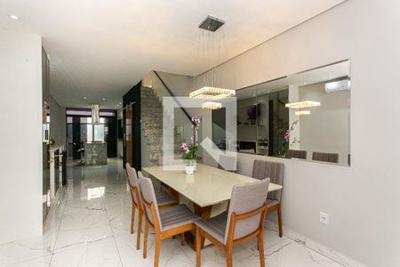 Sala de casa para alugar com 3 quartos, 130m² em Vila Carrão, São Paulo