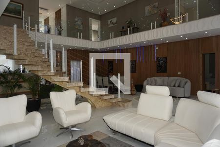 Sala de casa para alugar com 6 quartos, 600m² em Jardim Indaia, Embu das Artes