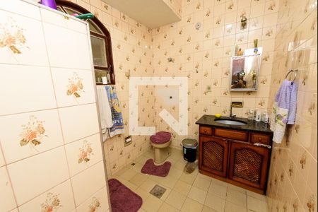 Banheiro 1 de casa à venda com 6 quartos, 360m² em Brasil Industrial, Belo Horizonte