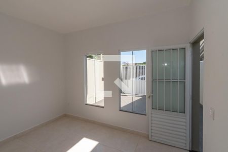Sala  de casa à venda com 2 quartos, 60m² em Parque Bandeirantes I (nova Veneza), Sumaré