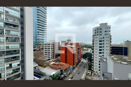 Varanda de kitnet/studio para alugar com 1 quarto, 29m² em Pinheiros, São Paulo