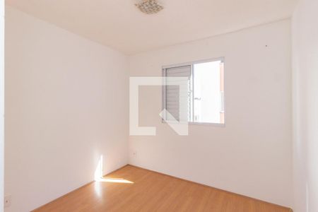 Quarto 2 de apartamento para alugar com 2 quartos, 45m² em Estância Jaraguá, São Paulo