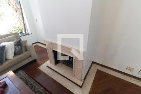 Sala de casa à venda com 4 quartos, 432m² em Vila Moinho Velho, São Paulo