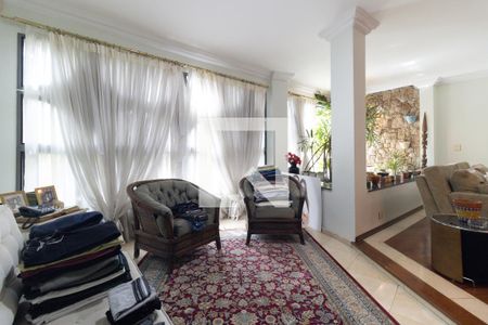 Sala de casa à venda com 4 quartos, 432m² em Vila Moinho Velho, São Paulo