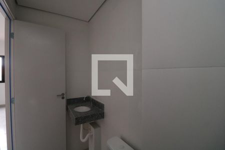 Banheiro de kitnet/studio à venda com 1 quarto, 27m² em Vila Alpina, São Paulo
