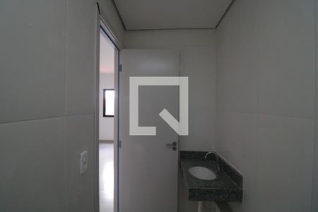 Banheiro de kitnet/studio à venda com 1 quarto, 27m² em Vila Alpina, São Paulo