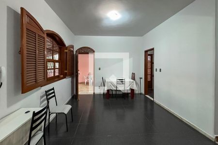 Casa para alugar com 3 quartos, 360m² em Fernão Dias, Belo Horizonte