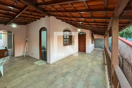 Casa para alugar com 3 quartos, 360m² em Fernão Dias, Belo Horizonte