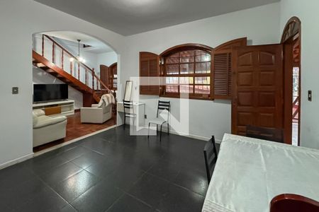 Casa para alugar com 3 quartos, 360m² em Fernão Dias, Belo Horizonte