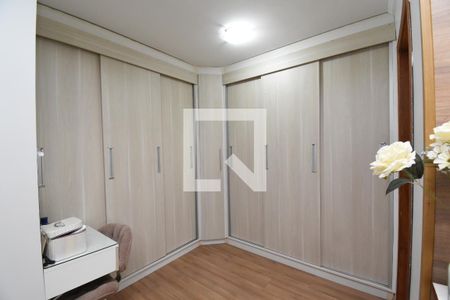 Suíte de casa de condomínio à venda com 3 quartos, 220m² em Uberaba, Curitiba