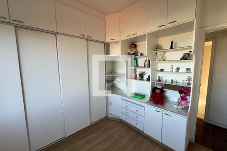 Quarto 1 de apartamento à venda com 3 quartos, 120m² em Jardim Guanabara, Rio de Janeiro