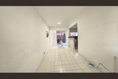 Casa de Condomínio à venda com 3 quartos, 77m² em Vargem Pequena, Rio de Janeiro
