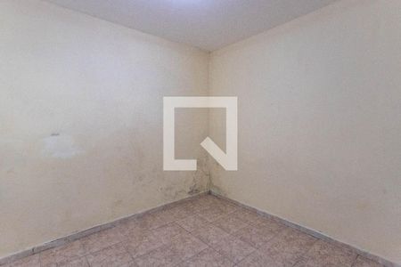 Quarto 2 de casa para alugar com 2 quartos, 0m² em Jardim Miriam, São Paulo