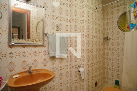 Banheiro de apartamento para alugar com 1 quarto, 51m² em Ponta Negra, Maricá