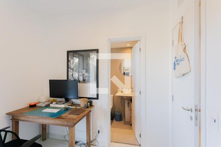 Suíte 1 de apartamento para alugar com 2 quartos, 80m² em Vila Madalena, São Paulo