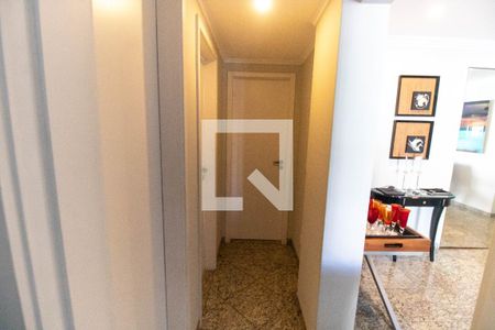Corredor  de apartamento à venda com 3 quartos, 140m² em Boa Viagem, Niterói