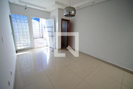 Casa à venda com 3 quartos, 160m² em Jardim Presidente, Goiânia