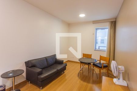 Sala/Cozinha de kitnet/studio à venda com 1 quarto, 38m² em Lourdes, Belo Horizonte