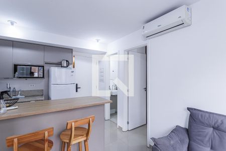 Sala de apartamento para alugar com 2 quartos, 56m² em Indianópolis, São Paulo
