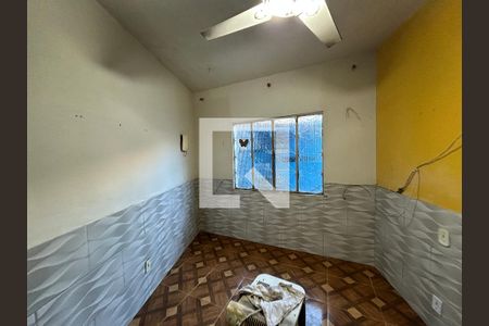 Casa para alugar com 2 quartos, 160m² em Rocha Miranda, Rio de Janeiro