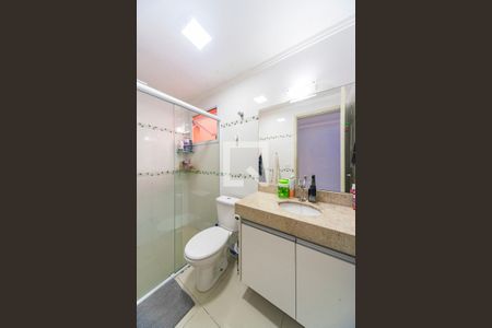 Banheiro  de apartamento à venda com 3 quartos, 96m² em Parque Sao Vicente, Santo André