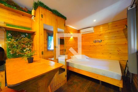 Sala/Quarto de kitnet/studio para alugar com 1 quarto, 30m² em Barra da Lagoa, Florianópolis