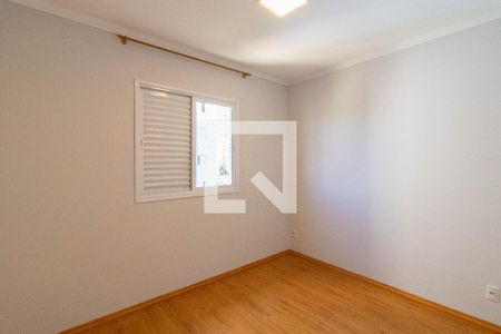 Quarto 1 de apartamento para alugar com 2 quartos, 49m² em Jardim Flor da Montanha, Guarulhos