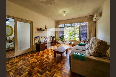 Casa para alugar com 4 quartos, 257m² em Ipanema, Porto Alegre