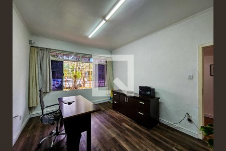 Casa para alugar com 4 quartos, 257m² em Ipanema, Porto Alegre