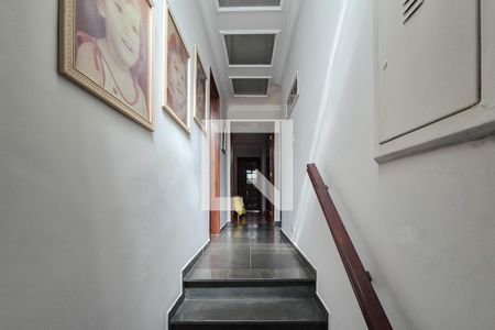 Corredor de casa à venda com 3 quartos, 180m² em Parque Terra Nova, São Bernardo do Campo