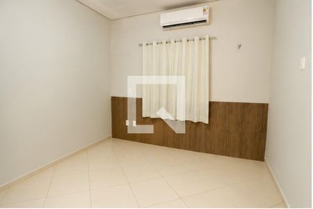 Quarto 1 de apartamento para alugar com 2 quartos, 60m² em Passo d’Areia, Porto Alegre