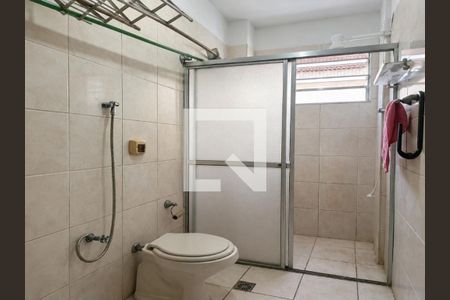 Banheiro de apartamento para alugar com 1 quarto, 65m² em Vila Valenca, São Vicente