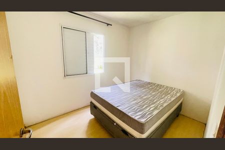Quarto de apartamento para alugar com 2 quartos, 50m² em Jardim Isis, Cotia