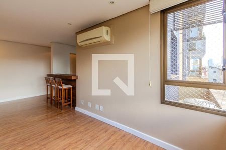 Sala de apartamento para alugar com 3 quartos, 78m² em Santana, Porto Alegre