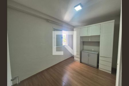 Quarto 2 de apartamento para alugar com 2 quartos, 60m² em Jardim Maria Rosa, Taboão da Serra