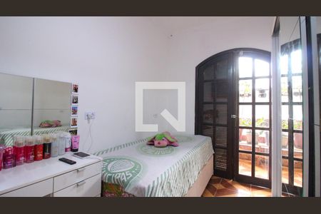 Casa à venda com 4 quartos, 108m² em Fazenda da Juta, São Paulo