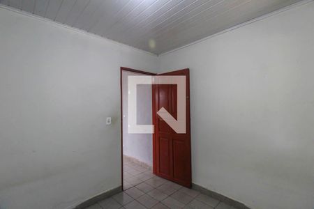 Quarto 1 de casa para alugar com 2 quartos, 100m² em Jardim Caguassu, São Paulo