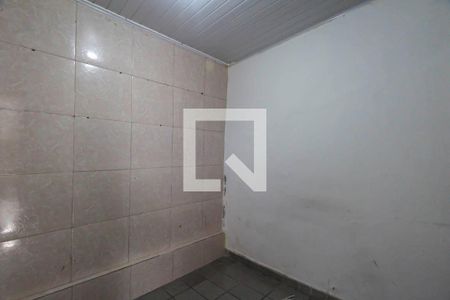 Quarto 2 de casa para alugar com 2 quartos, 100m² em Jardim Caguassu, São Paulo
