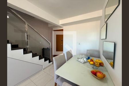 Sala de apartamento à venda com 2 quartos, 126m² em Alípio de Melo, Belo Horizonte
