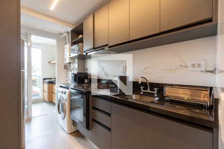 Cozinha de apartamento para alugar com 3 quartos, 74m² em Cambuí, Campinas
