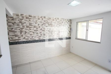 Sala de casa para alugar com 1 quarto, 50m² em Jacarepaguá, Rio de Janeiro