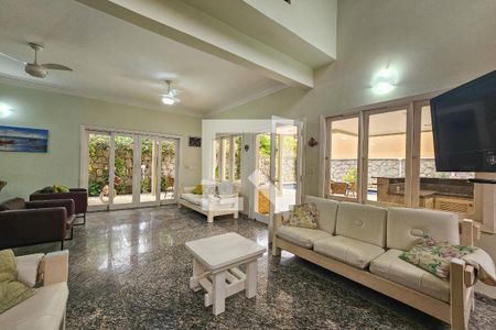 Casa para alugar com 5 quartos, 410m² em Jardim Guaiuba, Guarujá