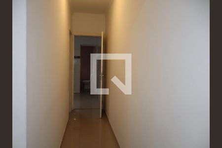 Corredor de apartamento para alugar com 1 quarto, 55m² em Jardim Guairaca, São Paulo