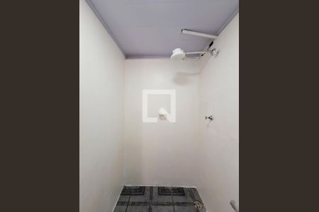 Banheiro social de casa para alugar com 2 quartos, 40m² em Lauzane Paulista, São Paulo