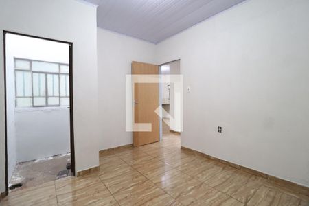 Quarto 1 de casa para alugar com 2 quartos, 45m² em Santa Mônica, Uberlândia