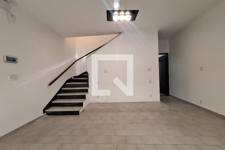 Sala  de casa para alugar com 3 quartos, 147m² em Campestre, Santo André