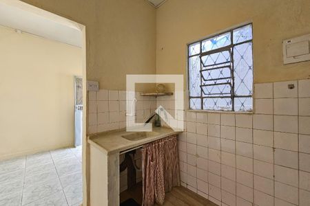 Casa para alugar com 2 quartos, 60m² em Cachoeirinha, Belo Horizonte